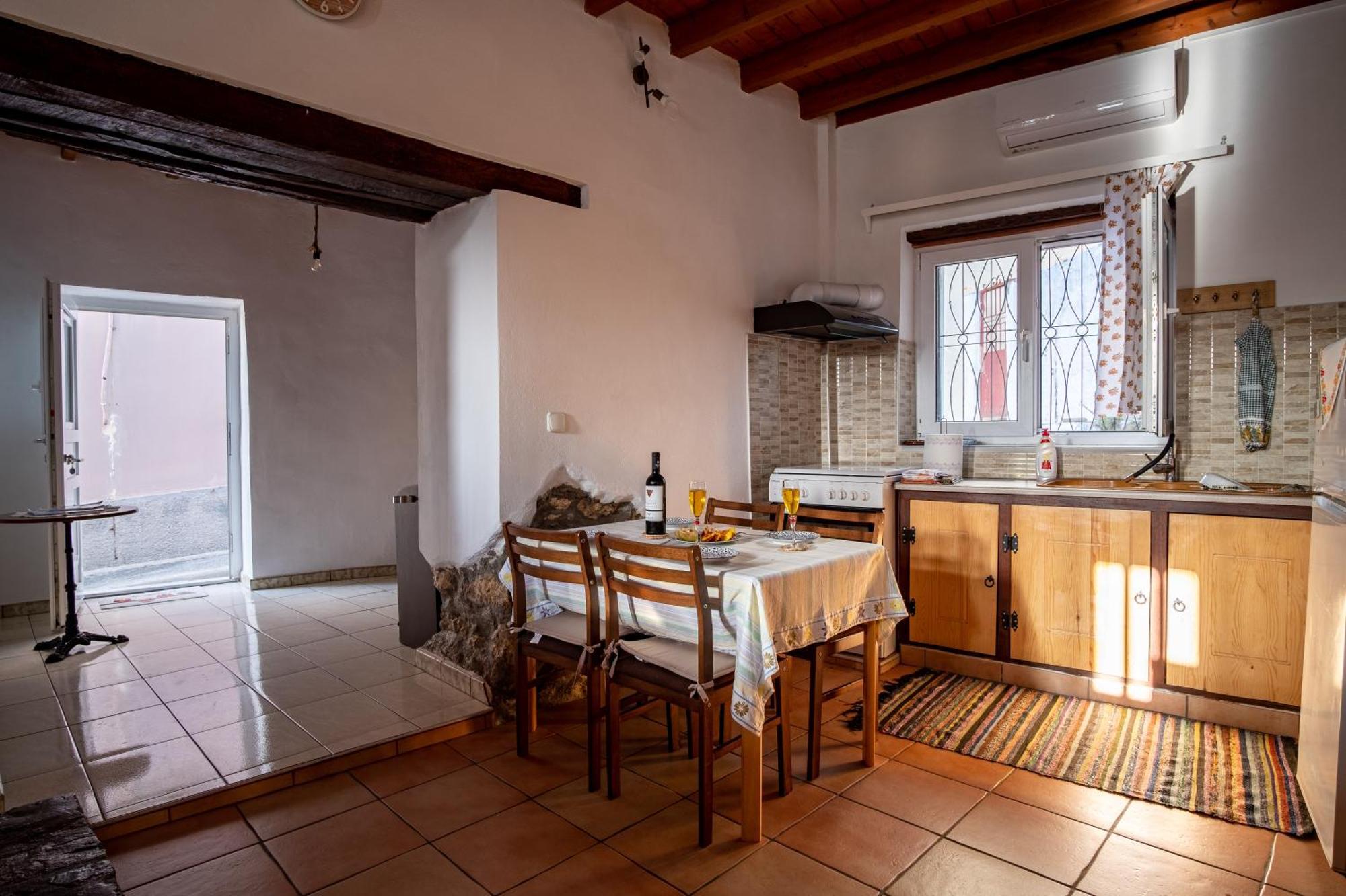 Billy'S Stonehouse Villa Samos Town Buitenkant foto